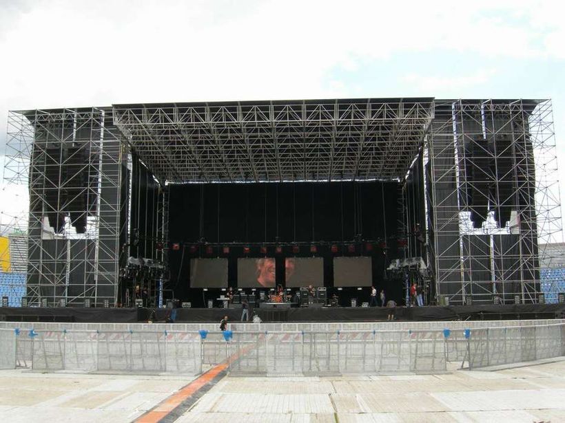 RED HOT CHILI PEPPERS - 2007 world tour - Udine front stage